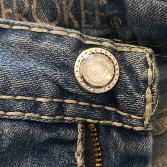 Shorts - Picture 5 of 5